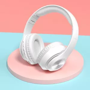 KENDRICK-headset-haedphone
